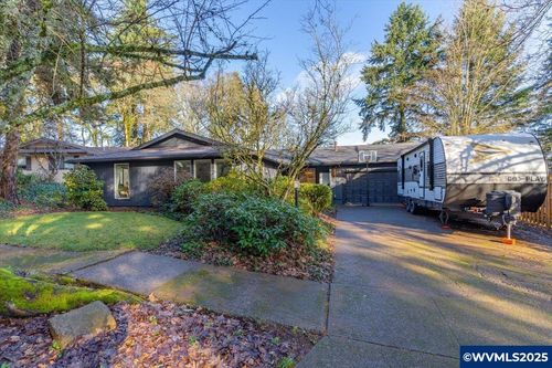 1855 Pilgrim St Se, Salem, OR, 97302-1814 | Card Image