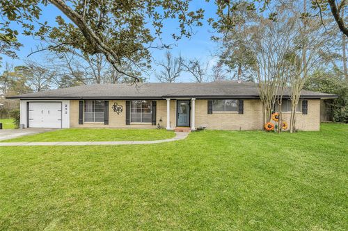 222 Hillcrest Dr, Conroe, TX, 77303-1592 | Card Image