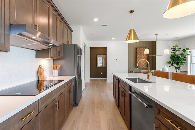 213 - 2 Codman Way, Condo with 2 bedrooms, 2 bathrooms and null parking in Westborough MA | Image 6
