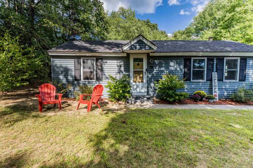 79 Chester Tpke, Hooksett, NH, 03106-2306 | Card Image