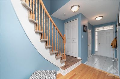 36 Santa Cruz Pvt, Townhouse with 3 bedrooms, 2 bathrooms and 2 parking in Ottawa ON | Image 3