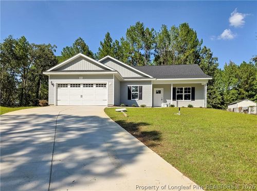 34 Quarter Ct, Spring Lake, NC, 28390-8517 | Card Image