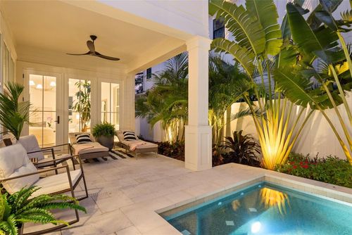 321 12th Ave Ne, ST PETERSBURG, FL, 33701-1209 | Card Image