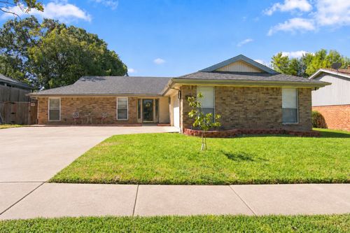 3104 Sugar St, Bedford, TX, 76021-3826 | Card Image