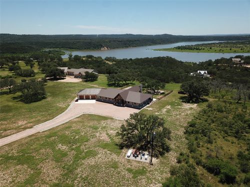 195 Chimney Cove Dr, Marble Falls, TX, 78654-3557 | Card Image