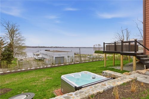 1124 Narragansett Boulevard, Cranston, RI, 02905 | Card Image