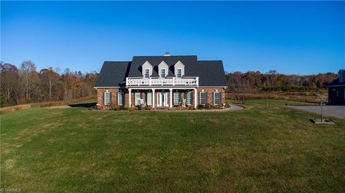 672 Wyo Rd, Mocksville, NC, 27028-6305 | Card Image