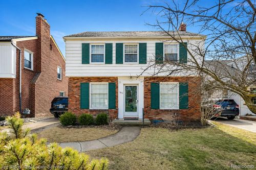 1883 Lochmoor Blvd, Grosse Pointe Woods, MI, 48236-1709 | Card Image