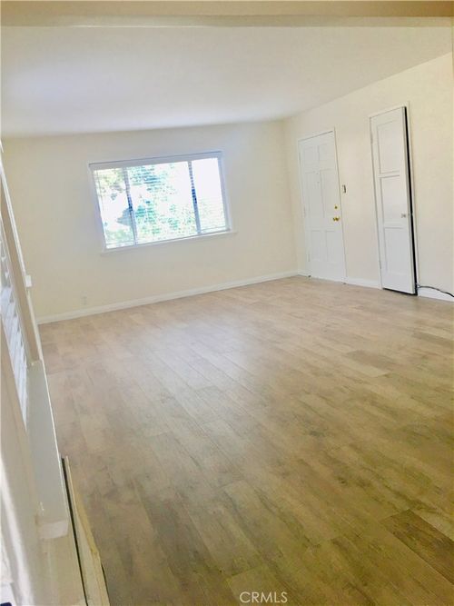 3709 Cherry Ave, Long Beach, CA, 90807-1804 | Card Image
