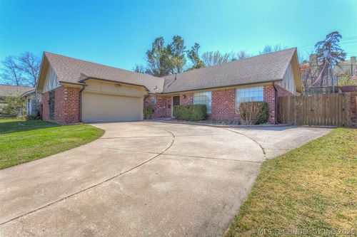 7634 58th Pl, Tulsa, OK, 74145-9405 | Card Image