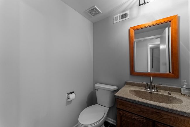 105 Roxborough Pl, Home with 4 bedrooms, 3 bathrooms and 2 parking in Inverness IL | Image 32