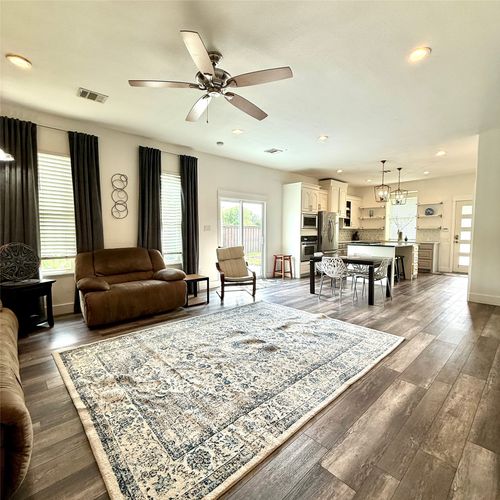 3-633 Rose Garden Dr, McKinney, TX, 75072-6533 | Card Image