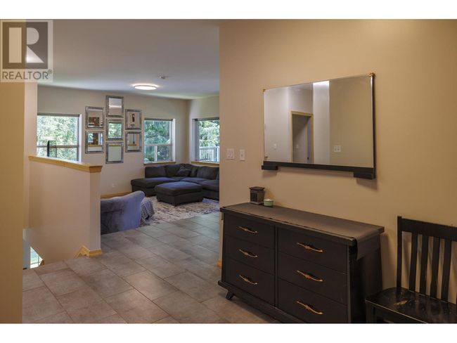 4040 Mountain View Rd, House other with 4 bedrooms, 3 bathrooms and null parking in Mcbride BC | Image 6