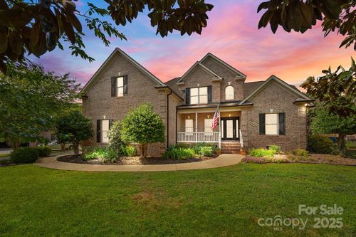 389 Ponderosa Cir, Mooresville, NC, 28117-5501 | Card Image