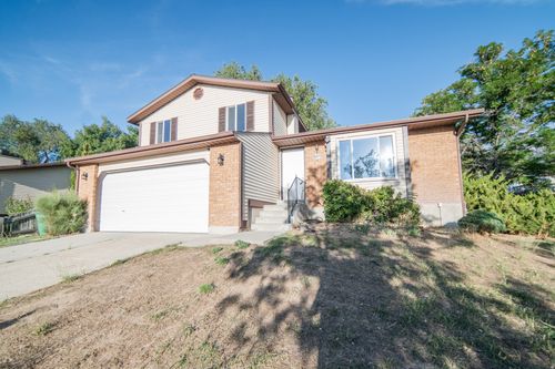 10273 S Countrywood Dr, Sandy, UT, 84092-4306 | Card Image