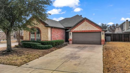 8228 Fall Crest Drive, Fort Worth, TX, 76053 | Card Image