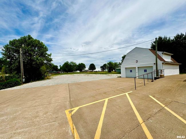 1005 Se 3 Rd St, Home with 0 bedrooms, 0 bathrooms and null parking in Aledo IL | Image 11