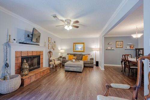 1040 Park Court Dr, Memphis, TN, 38119-3601 | Card Image