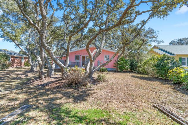 209 Sellers St, House other with 3 bedrooms, 2 bathrooms and null parking in Oak Island NC | Image 31