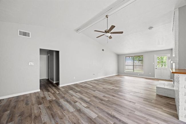 8803 Enchanted Forest Dr, House other with 3 bedrooms, 2 bathrooms and 2 parking in Houston TX | Image 7