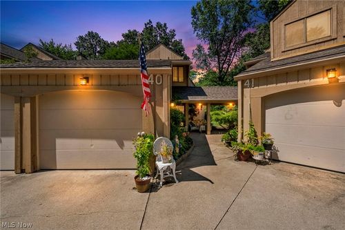 40 Landings Way, Avon Lake, OH, 44012-2236 | Card Image