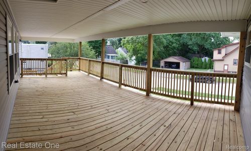 314 Mary Ave, Royal Oak, MI, 48073-4061 | Card Image