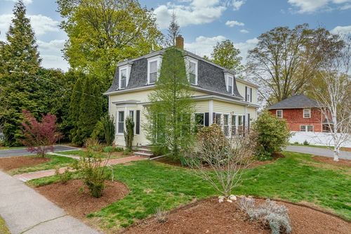 89 Pond St, Natick, MA, 01760-4326 | Card Image