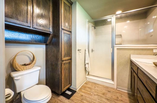310 N Bermuda St, House other with 3 bedrooms, 2 bathrooms and null parking in Lacy Lakeview TX | Image 35