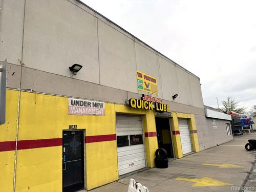 11030 W Jefferson Ave, River Rouge, MI, 48218-1228 | Card Image