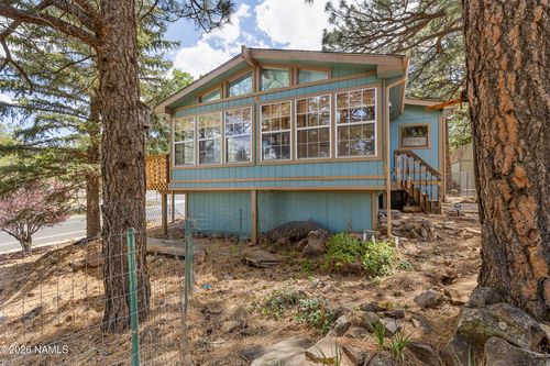 901 N Pine Cliff Dr, Flagstaff, AZ, 86001-3353 | Card Image