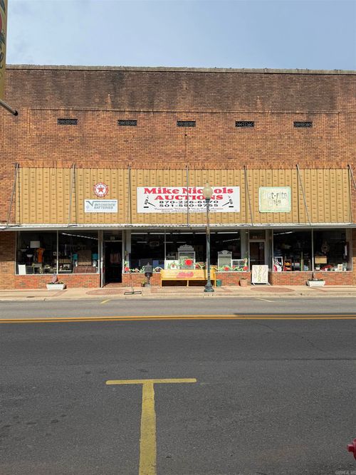215 S Main St, Warren, AR, 71671-2734 | Card Image