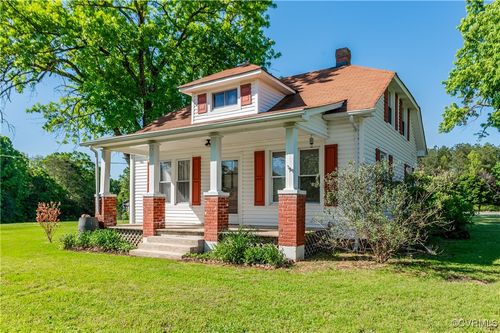 92 Grace Johnson Ln, Kents Store, VA, 23084-2223 | Card Image