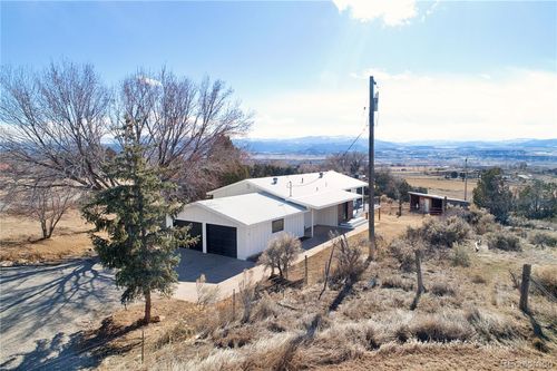 225 County Road 266, Silt, CO, 81652-9549 | Card Image