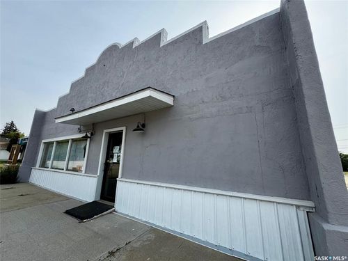 611 3rd St, Kenaston, SK, S0G0A9 | Card Image