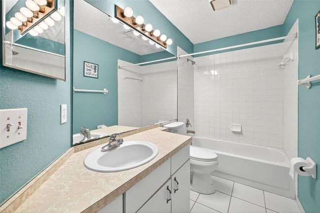 7513 Savannah Ln, House other with 3 bedrooms, 2 bathrooms and null parking in TAMPA FL | Image 13