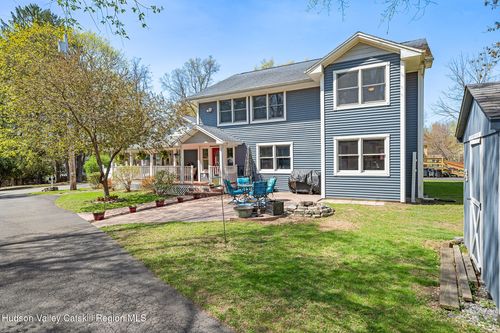 8 Oak Dr, New Windsor, NY, 12553-5818 | Card Image
