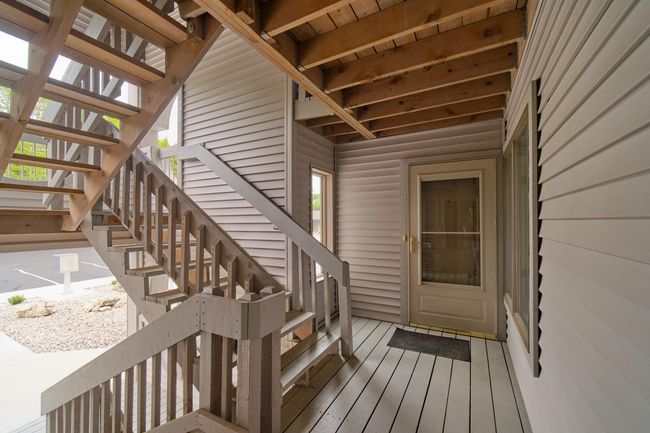 APT-8 - 317 5 Th Ave, Condo with 2 bedrooms, 1 bathrooms and null parking in Manistee MI | Image 32