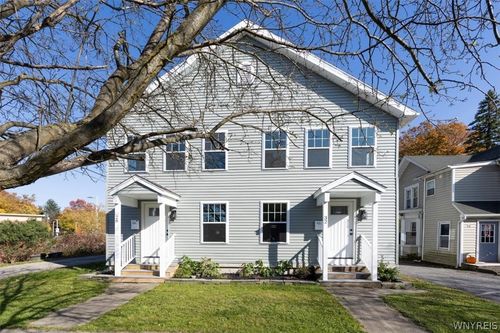 28L Olean St, East Aurora, NY, 14052-2516 | Card Image
