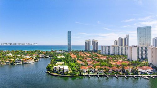 18d-19667 Turnberry Way, Aventura, FL, 33180-2515 | Card Image