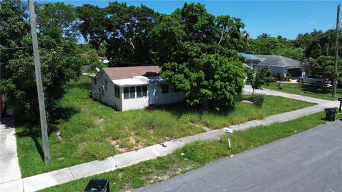 39 Nw 13th Ave, Delray Beach, FL, 33444-1649 | Card Image