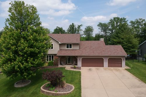 517 Wedgewood Ter, Germantown Hills, IL, 61548-9063 | Card Image