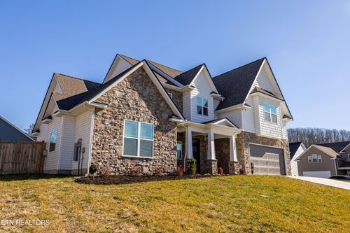 2200 Shylah Mia Ln, Knoxville, TN, 37932-2758 | Card Image