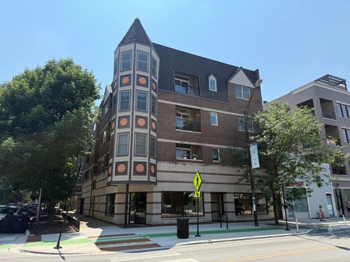 1-2301 W Belmont Ave, Chicago, IL, 60618-6422 | Card Image