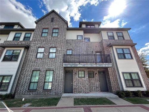 b-632 Clay St, Bryan, TX, 77801-4752 | Card Image