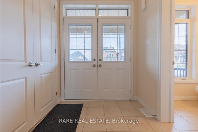 82 Rugman Cres, House other with 4 bedrooms, 4 bathrooms and 4 parking in Springwater ON | Image 4
