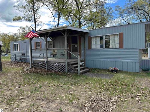 4045 Camino Dr, National City, MI, 48748-9555 | Card Image