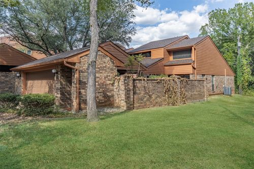 14 Village Green Court, Denison, TX, 75020 | Card Image