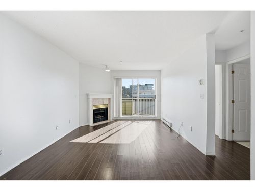 433-32830 George Ferguson Way, Abbotsford, BC, V2S7K1 | Card Image