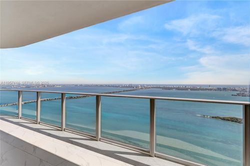 5601-700 Ne 24th St, Miami, FL, 33137-5498 | Card Image