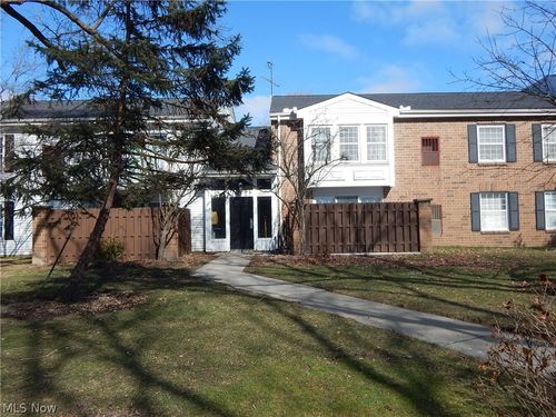 apt-d8-26179 Raintree Blvd, Olmsted Falls, OH, 44138-2773 | Card Image